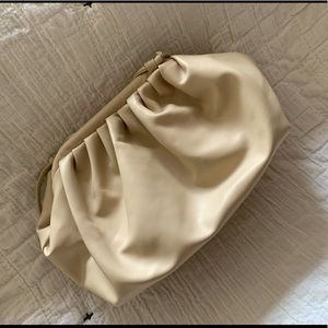 Buttery Soft Cream Dumpling Pouch